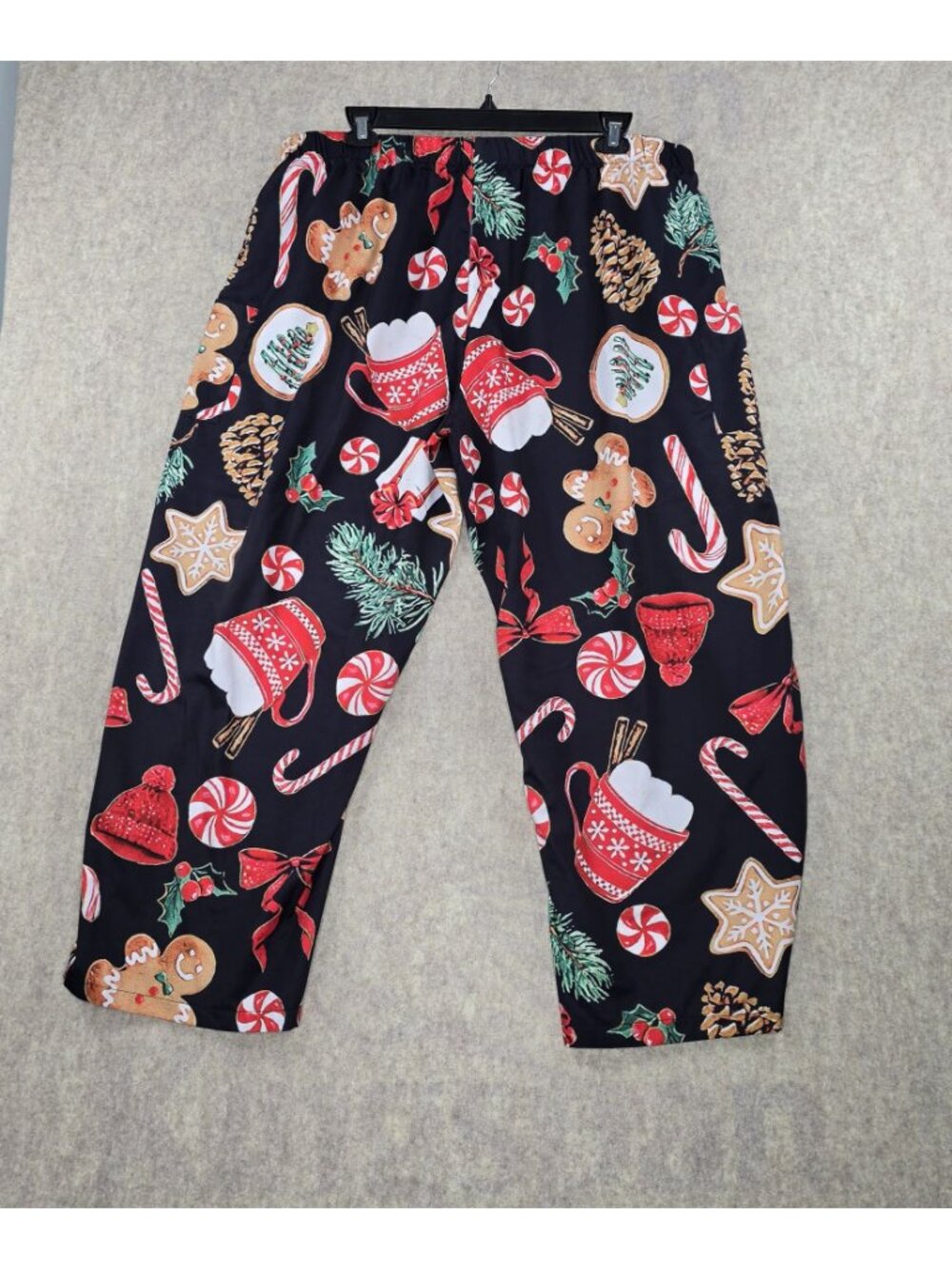 Christmas-Themed Unisex Pajama Pants With Vibrant Gingerbread & Candy Print - Picture 2 of 5